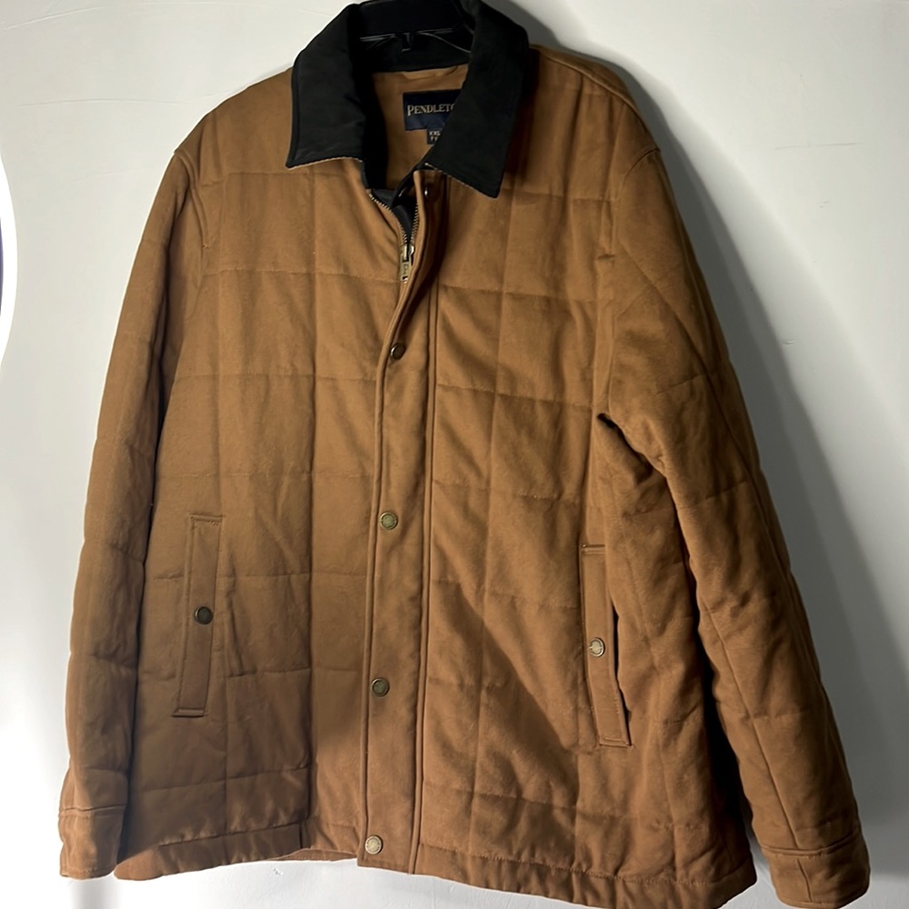 Pendleton brown quilted jacket